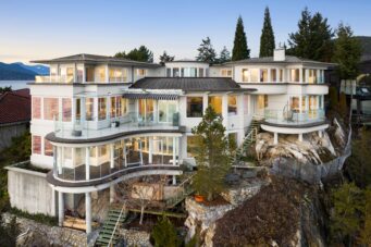 270 DEGREE WATERFRONT VIEWS WITH PRIVATE DOCK - 5310 Seaside Place, West Vancouver